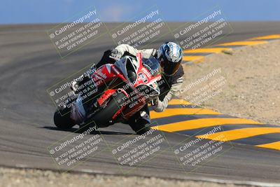 media/Oct-09-2022-SoCal Trackdays (Sun) [[95640aeeb6]]/Turn 12 (140pm)/